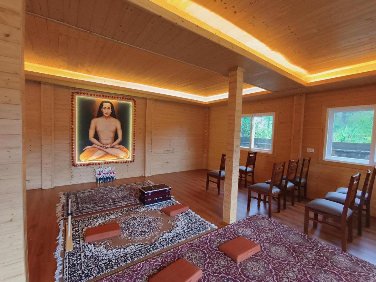 Vanprastha Resorts Dwarahat Bagian luar foto
